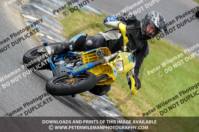 enduro digital images;event digital images;eventdigitalimages;lydden hill;lydden no limits trackday;lydden photographs;lydden trackday photographs;no limits trackdays;peter wileman photography;racing digital images;trackday digital images;trackday photos